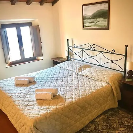 2-br 1 Bath Abode With 2 Ac Units In The Chianti Hills! Apartamento