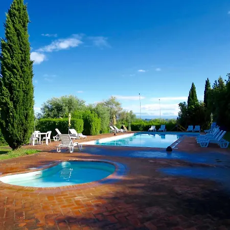 2-br 1 Bath Abode With 2 Ac Units In The Chianti Hills! Apartamento